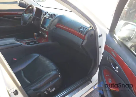 2010 Lexus Ls 460 z USA, uszkodzony, nr VIN JTHCL5EF3A5008000